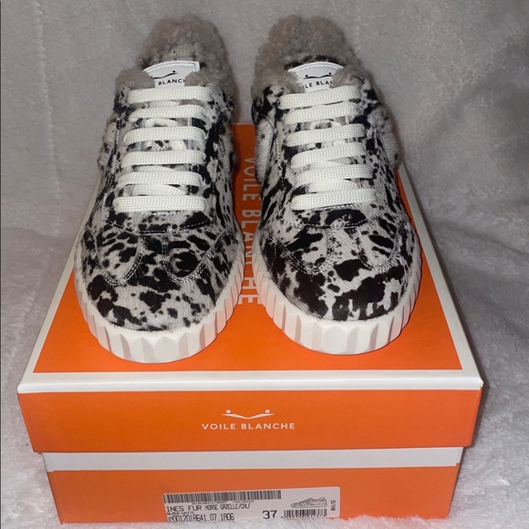 NWT VOILE BLANCHE Ines Faux Fur Sneakers in Black-White - Picture 8 of 15
